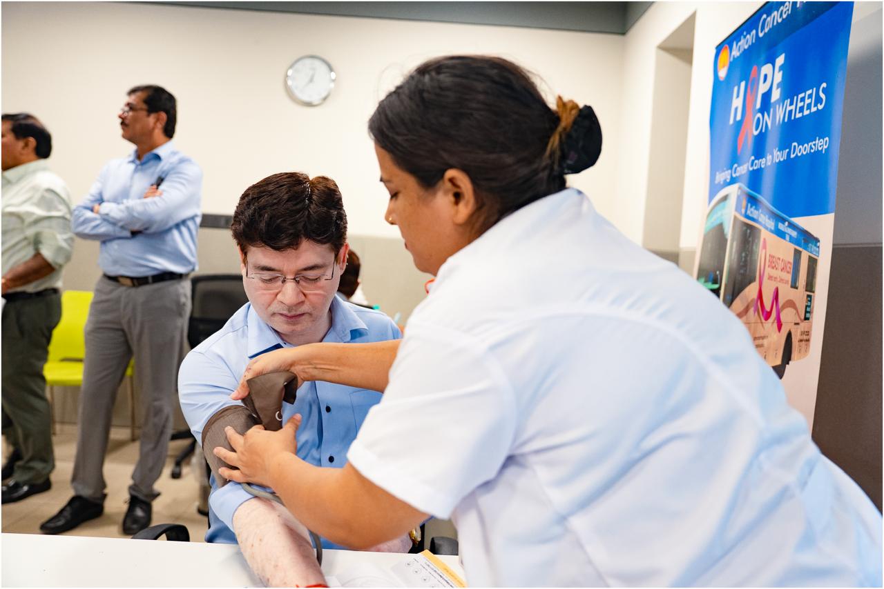 2025年7月16日に、NHSRCLの本社オフィスにて従業員向けの健康診断キャンプが開催されました。